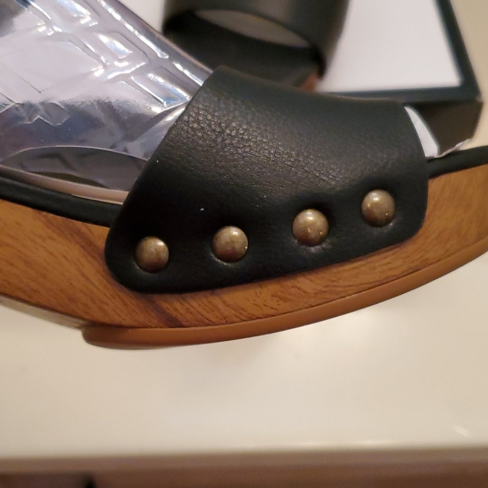 Shoes - Picture 2 of 6